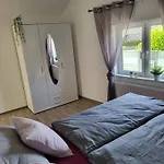 Ferienhaus Budenheim 아파트 *